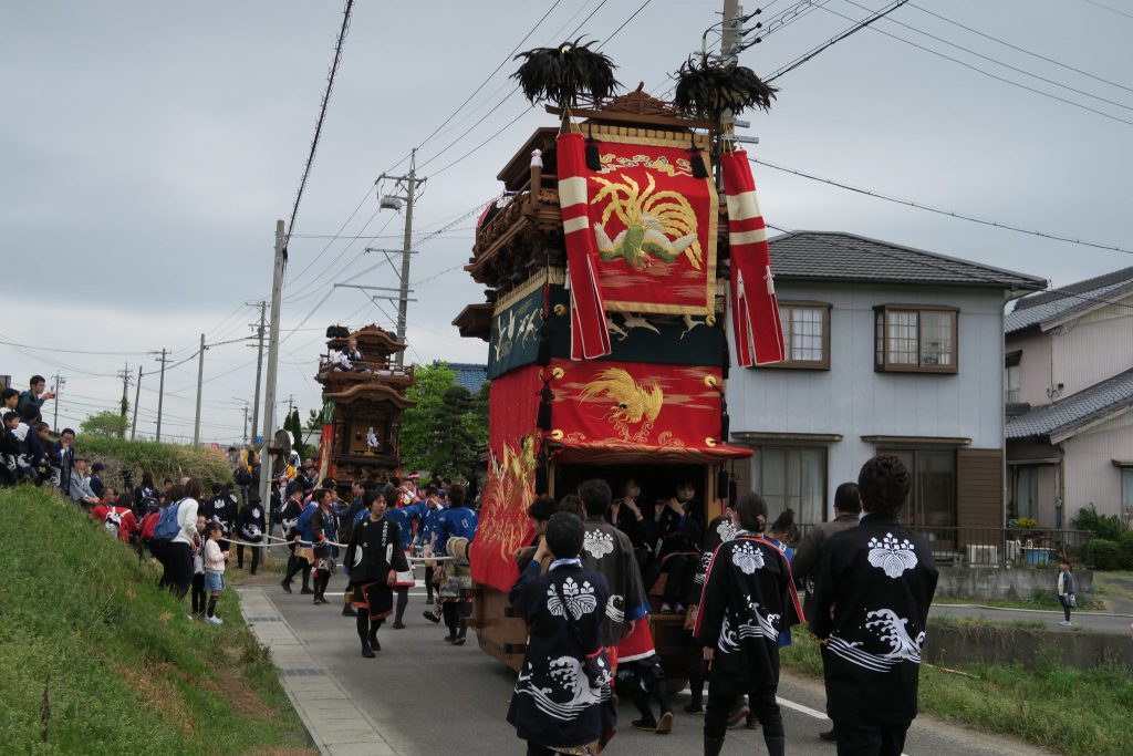 岩滑新田地区平井組神明車