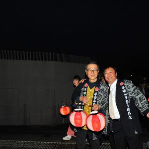 楽しい提灯行列の様子