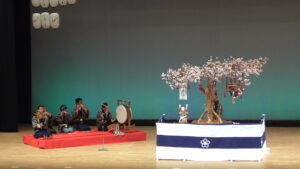 亀崎 西組 花王車 桜花唐子遊び(綾渡り)